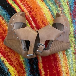 Vince Camuto Sandals